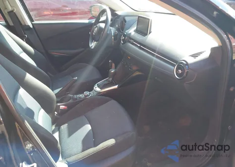 2017 Toyota Yaris Ia z USA, uszkodzony, nr VIN 3MYDLBYV8HY190055